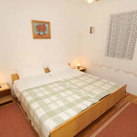 Krk 5318a * Krk Town