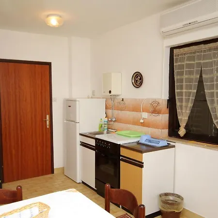 Krk 5318a * Krk Town